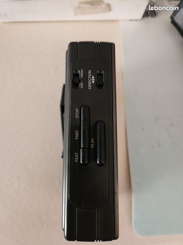 Walkman sharp auto reverse (image 2)