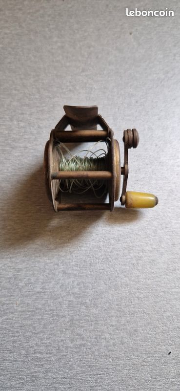 Moulinet De Pêche Ancien Et Rare Hendryx - Modèle 'pilier Surélevé 60' - Collector Vintage