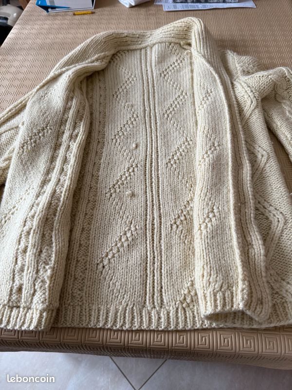 Veste En Laine Tricotée Main - Taille 44, Beige, Style Caban - Neuf Sans Étiquettes