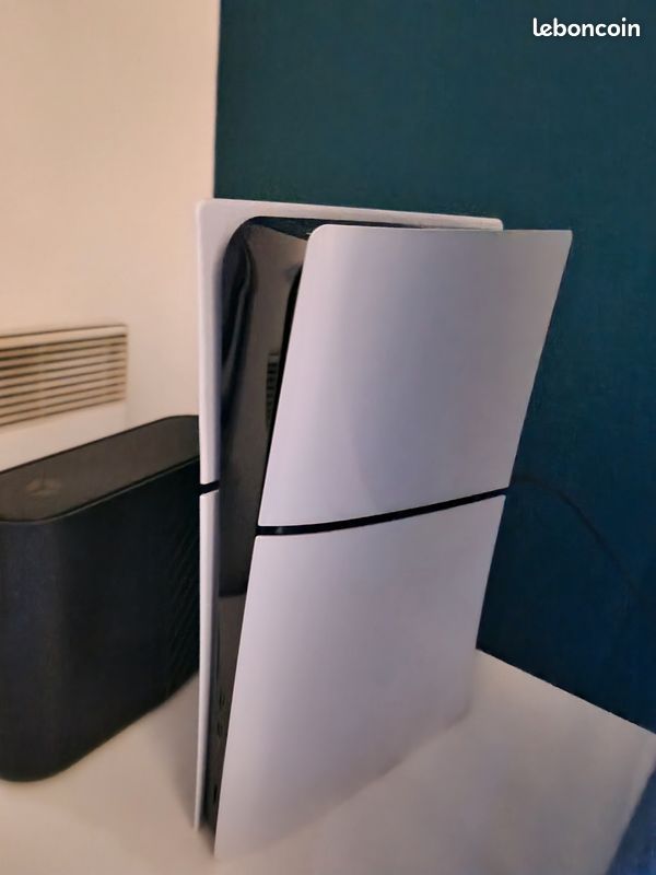 PlayStation 5 (image 1)