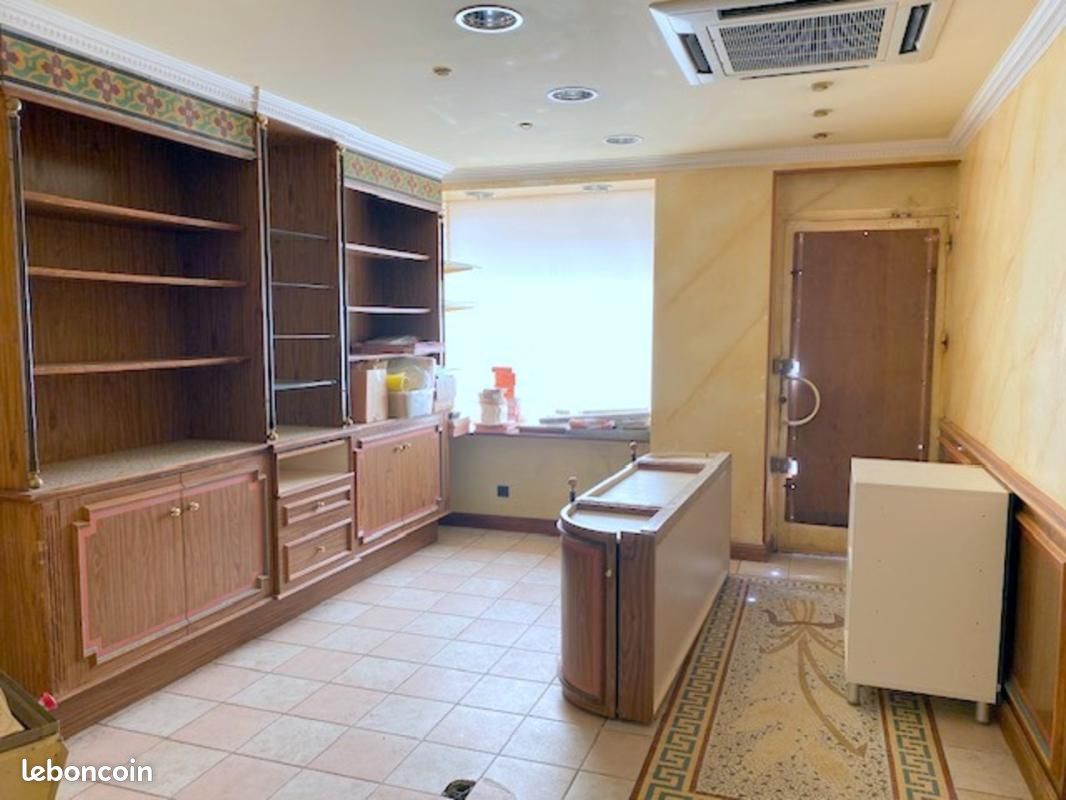 Immeuble 126 m² · à Villeneuve-l'Archevêque · 126 m² · 118 000 €