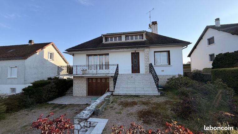 Maison 8 pièces 161 m²