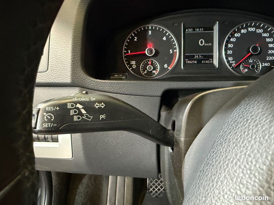 VOLKSWAGEN TRANSPORTER COMBI 2.0 BiTDI 180 FAP Court 9pl (image 19)