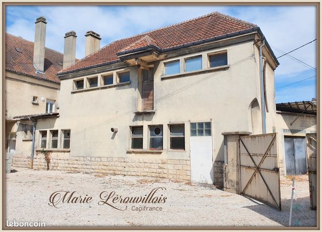 Maison 2 pièces 133 m²