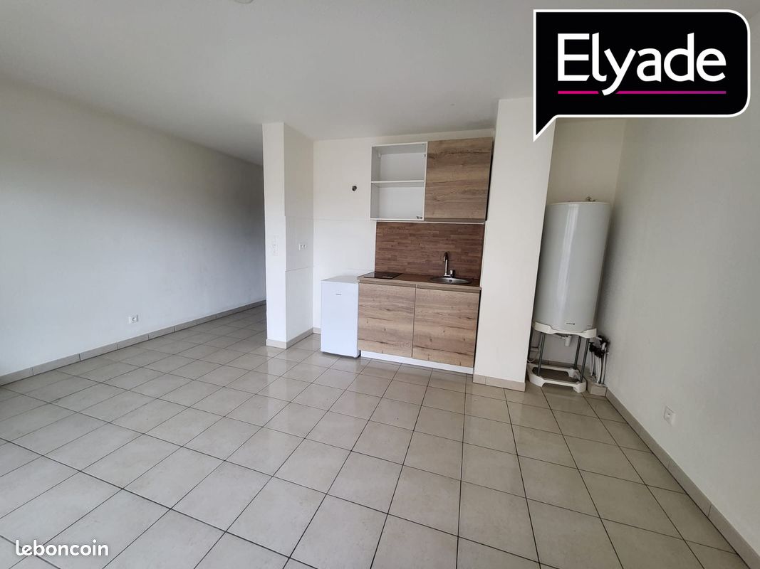Studio 1 pièce 28 m² (image 2)