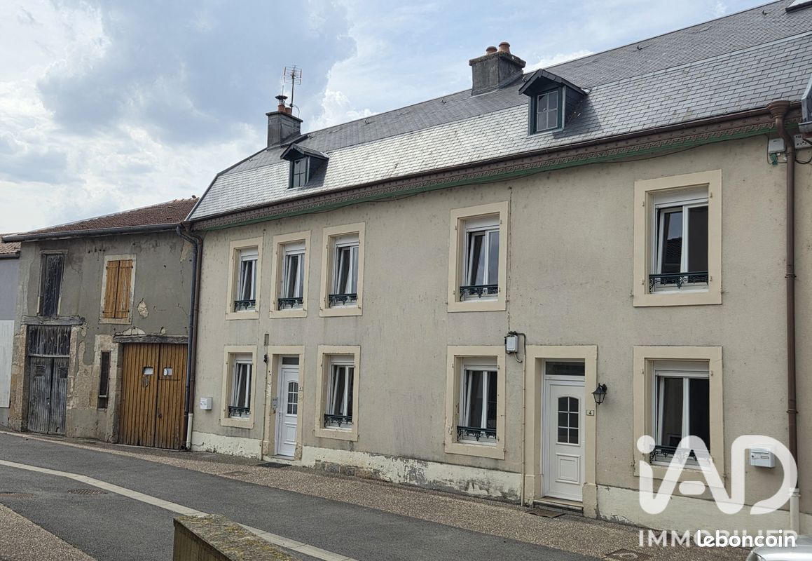 Immeuble 6 pièces 173 m² · à Damvillers · 173 m² · 210 000 €