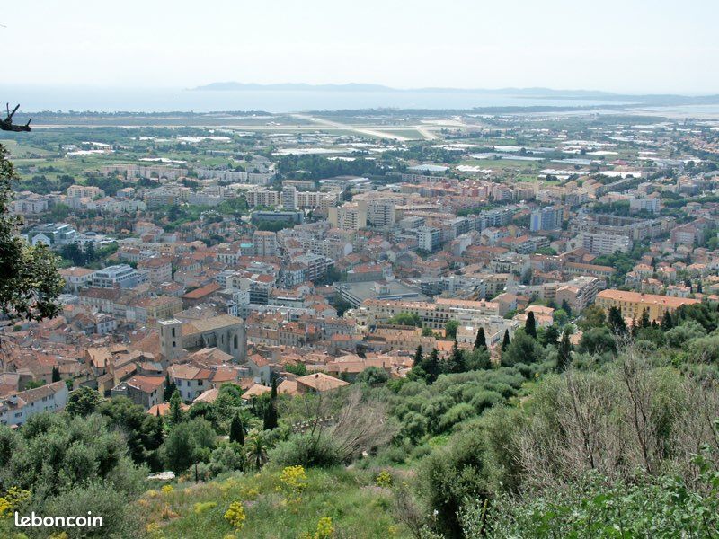 Maison 3 pièces 70 m² · à Hyères · 70 m² · 1 600 €