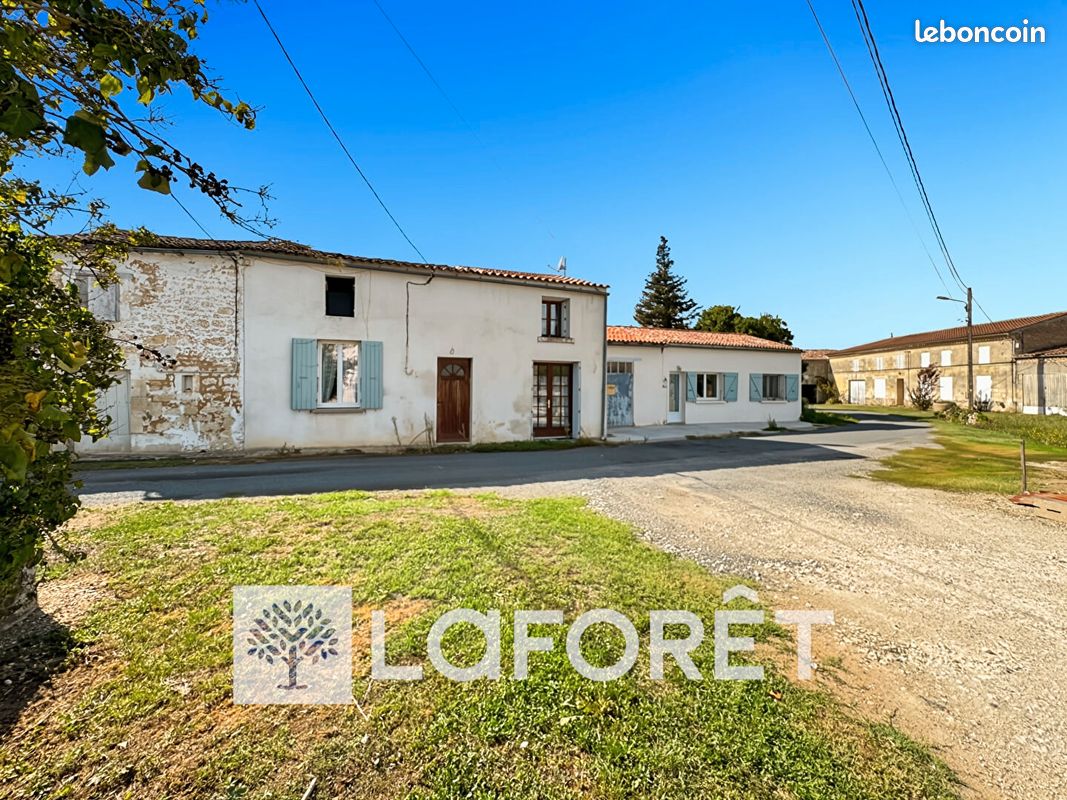 Maison 6 pièces 155 m² · à Givrezac · 155 m² · 159 900 €
