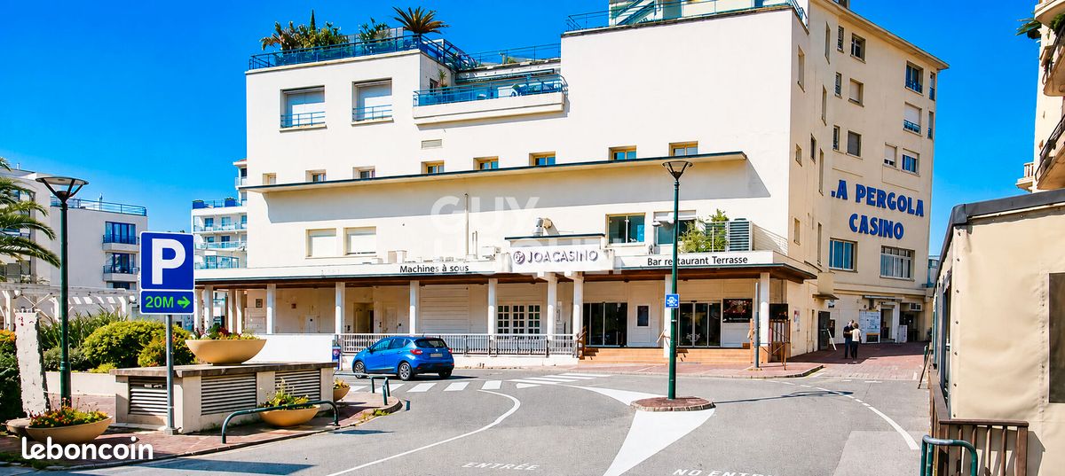 Parking 12 m² · à Saint-Jean-de-Luz · 12 m² · 79 500 €