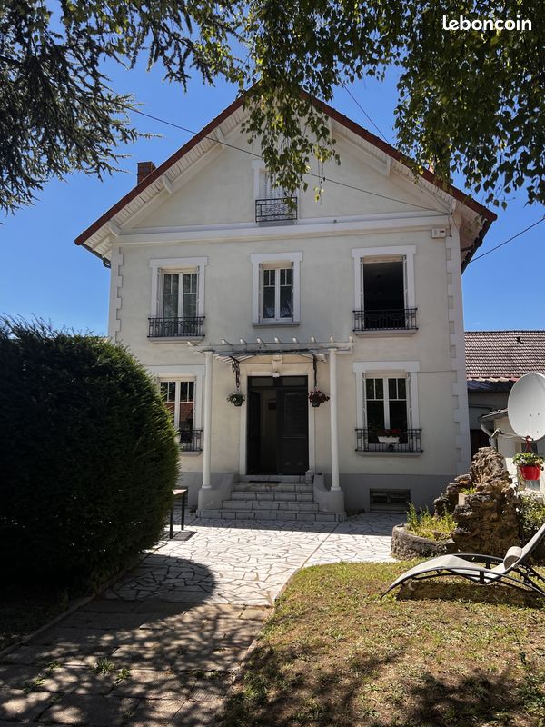 Maison 5 pièces 98 m² · à Villeneuve-Saint-Georges · 98 m² · 1 950 €/mois