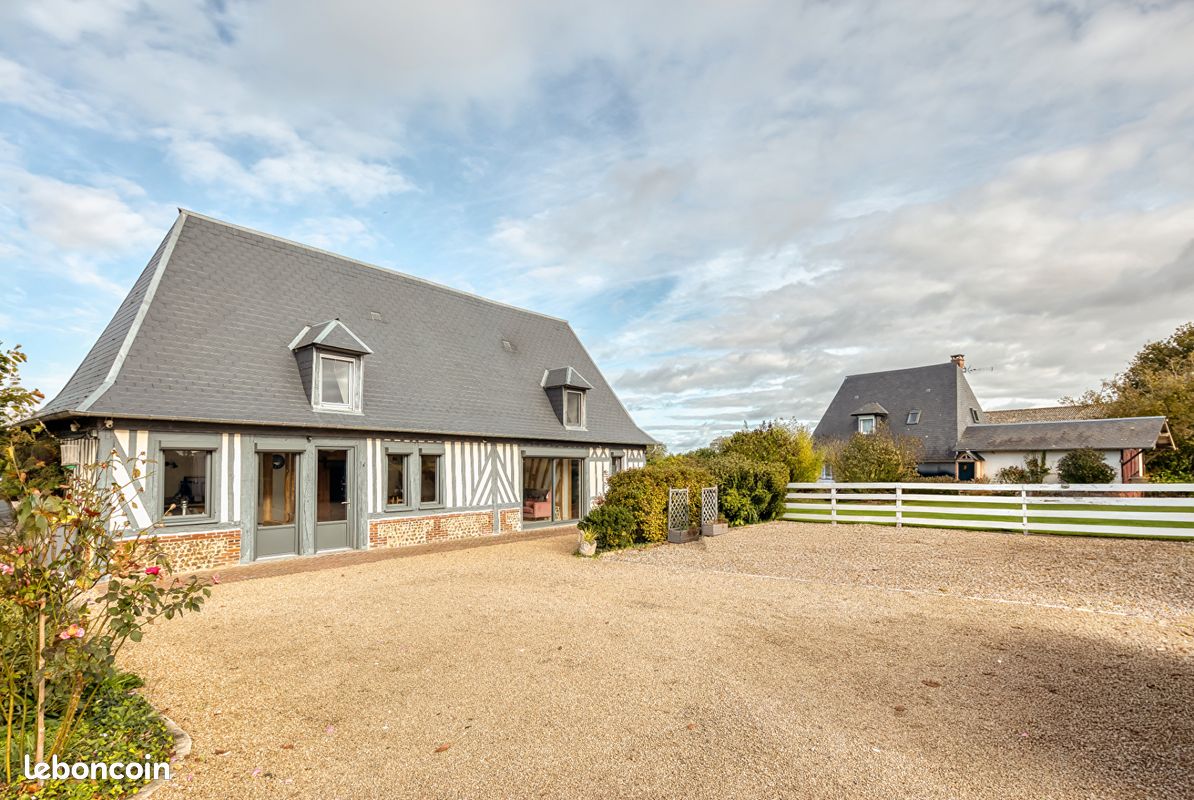 Maison 8 pièces 170 m² · à Neuville-sur-Authou · 170 m² · 399 000 €