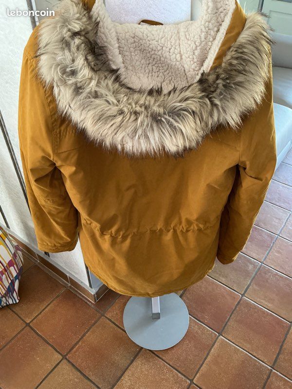 Doudoune femme M à capuche doublée intacte (image 1)