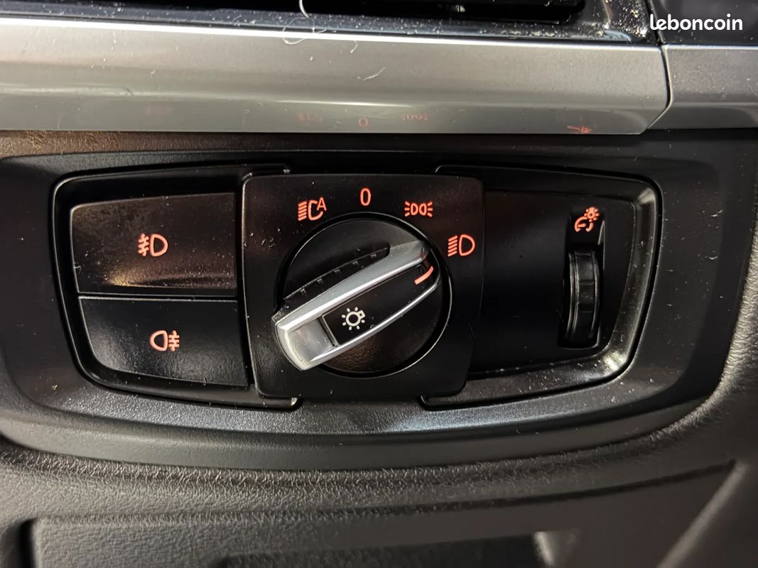 BMW X5 25DA 218ch M Sport - GARANTIE 12 MOIS - CarPlay - Toit ouvrant - Suivi complet (image 24)