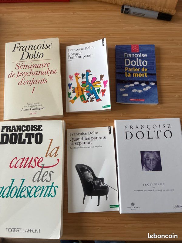 Lot de 5 livres de Françoise Dolto + un coffret de 3 films (image 1)