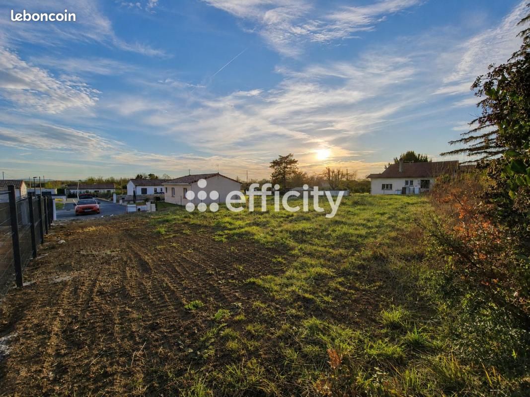 Terrain 750 m² Senouillac · 73 000 €