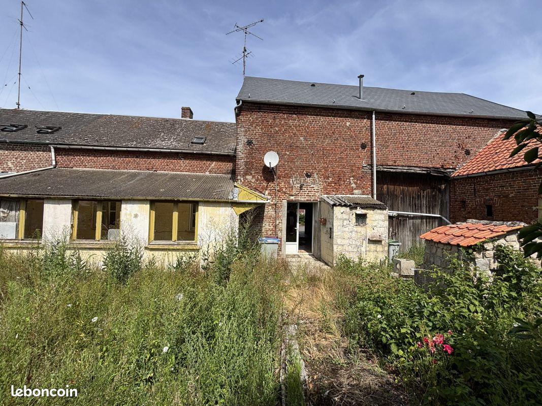 Maison 5 pièces 200 m² · à Solesmes · 200 m² · 90 000 €