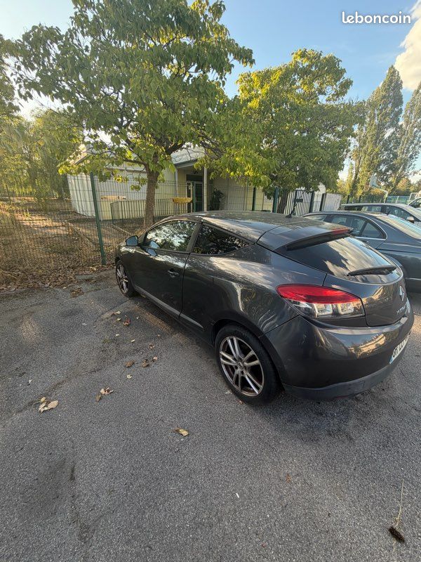 Mégane 3 coupé 1L5 DCI 90ch (image 1)