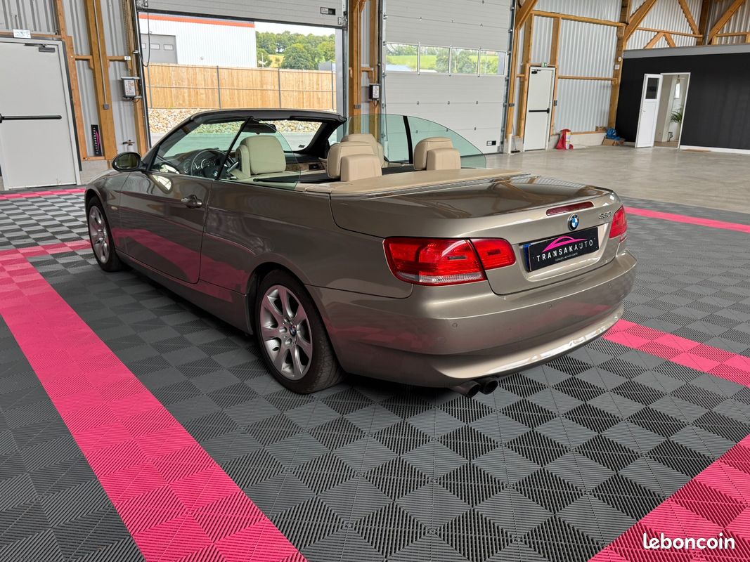 BMW SERIE 3 CAB E93 330i Luxe A (image 17)