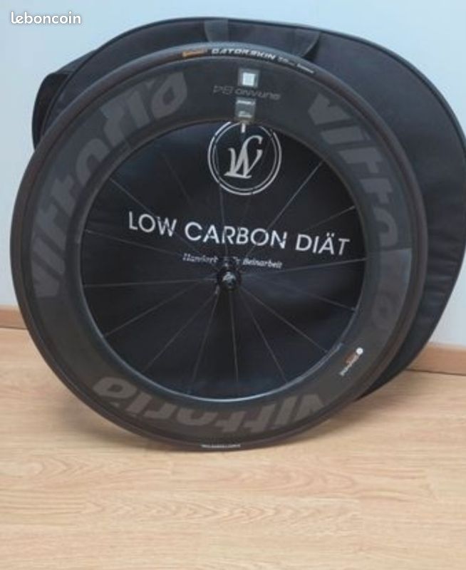 Paire de Roues Lightweight vittoria qurano 84 graphène plus 