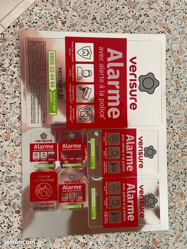 AUTOCOLLANT NEUF 4 x 2,5 cm Verisure authentique dernier modèle 2023