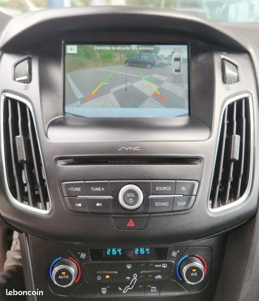 Ford FOCUS 1.0 ECOBOOST 100CH STOP&START TITANIUM (image 9)