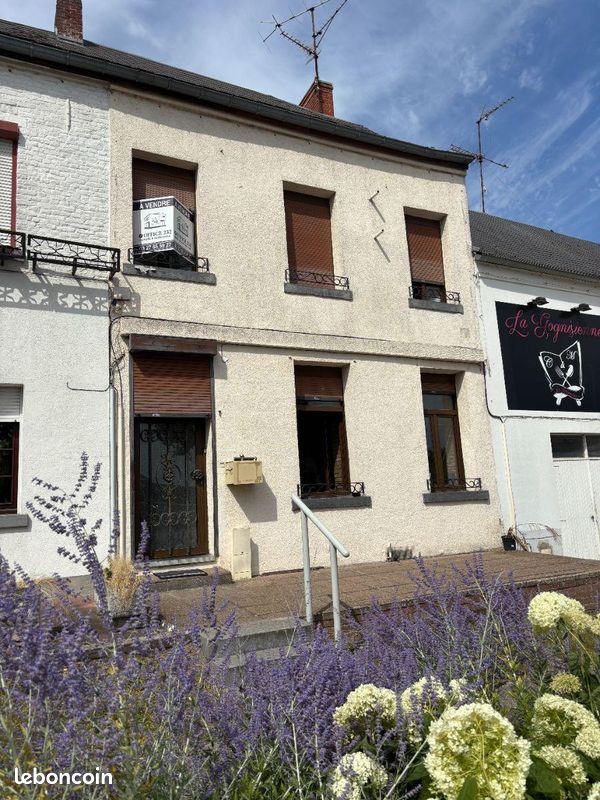 Maison 5 pièces 82 m² · à Gognies-Chaussée · 82 m² · 87 000 €