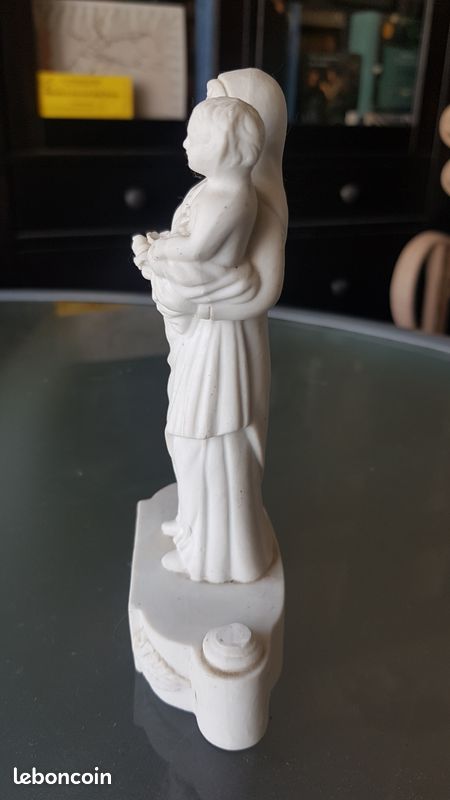 Vierge Marie à l'enfant en porcelaine ou biscuit (image 4)