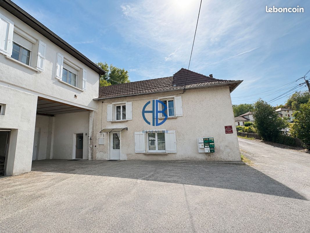 Maison 4 pièces 110 m² · à Les Avenières Veyrins-Thuellin · 110 m² · 210 000 €