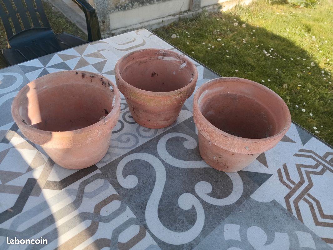 Pots de fleurs 3 (image 1)
