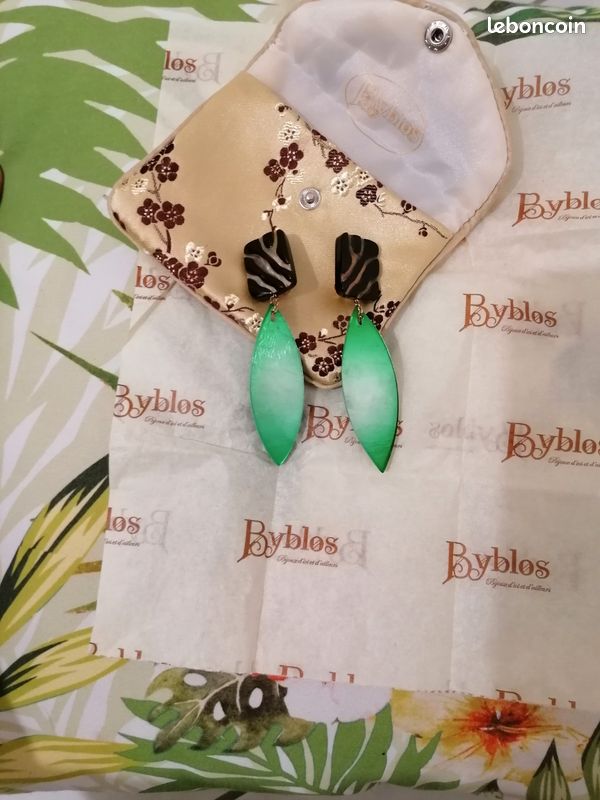 Boucles d'oreilles Byblos clip neuves (image 2)