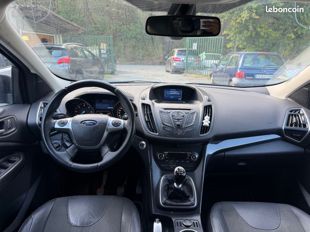FORD KUGA 2.0 TDCi 140 FAP 4x2 Trend (image 5)