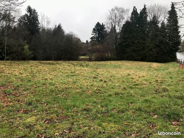Terrain 1 200 m² Saint Sornin Lavolps