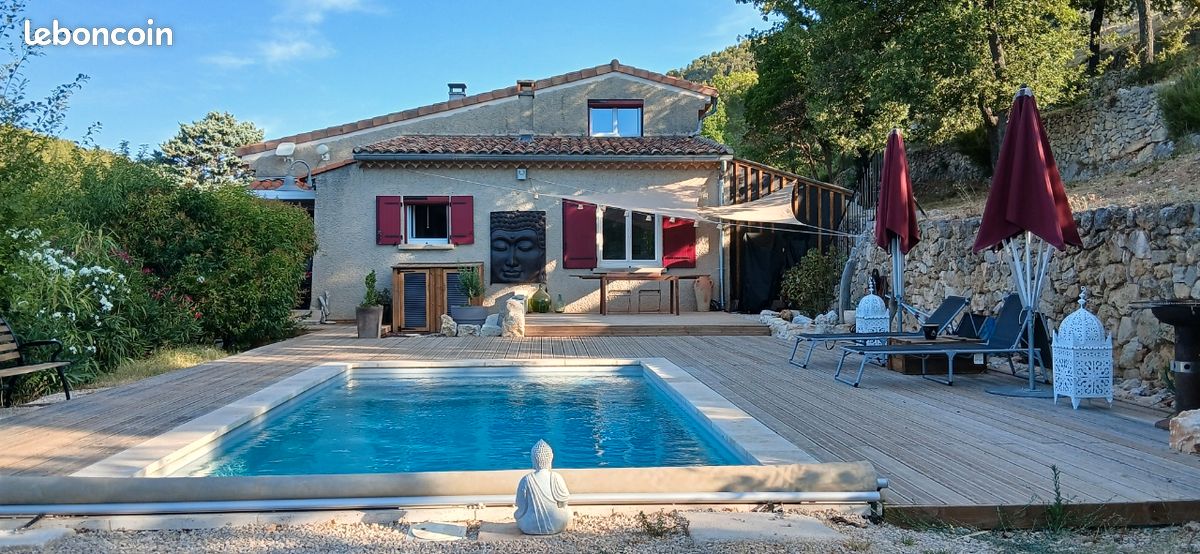 Maison 7 pièces 198 m² · à Auriol · 198 m² · 1 080 000 €