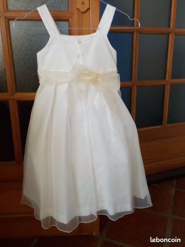 Superbe robe blanche à bretelles pour cérémonie marque JODHPUR taille 5 ans impeccable et boléro rose 5 ans l'ensemble 10 Euros ou séparé (image 8)
