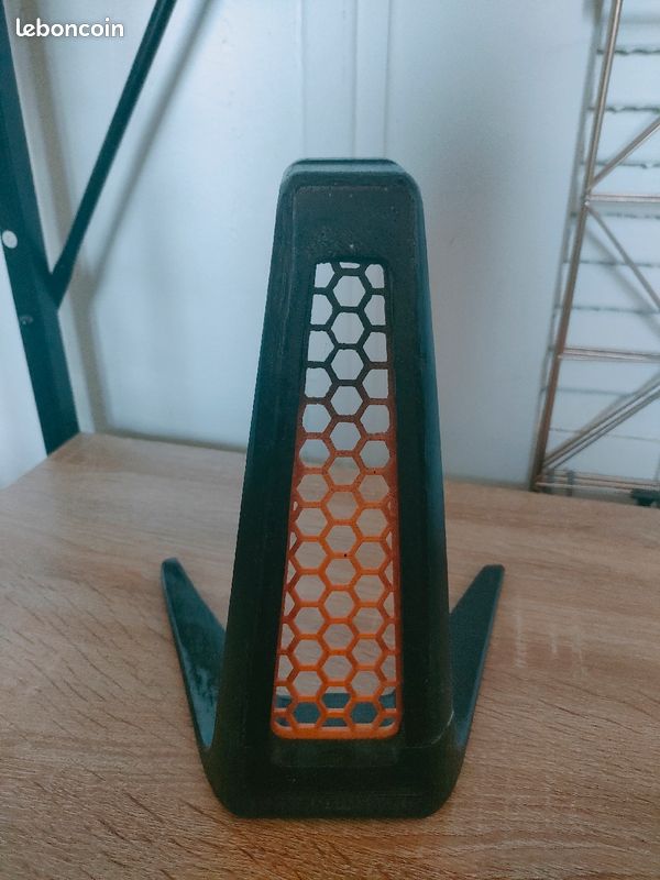 Repose casque en impression 3D (image 2)