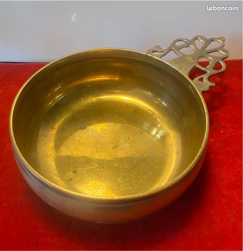 Ancien bol à porridge en métal doré (image 1)