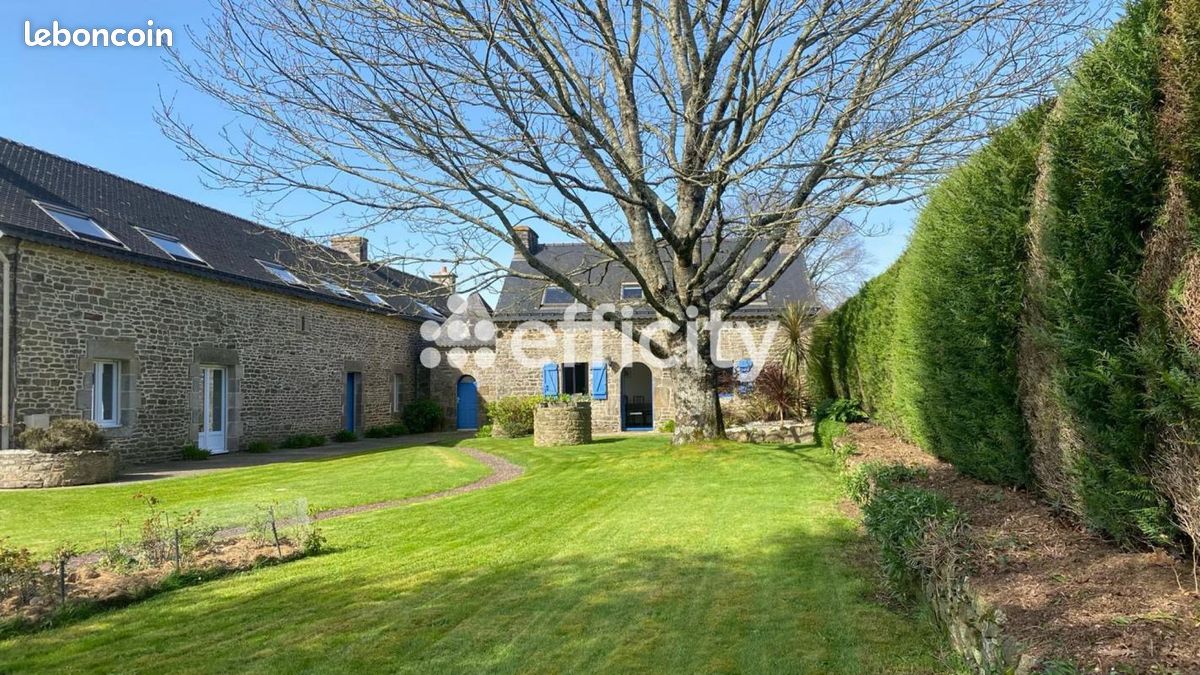 Maison 16 pièces 310 m² · à Vannes · 310 m² · 698 000 €