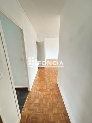Appartement a louer  - 5 pièce(s) - 81 m2 - Surfyn