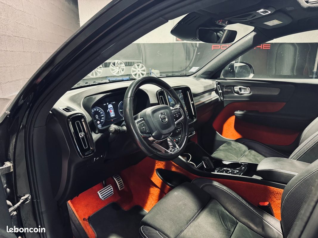 VOLVO XC40 R-Design T5 Recharge 180+82 ch DCT7 (image 34)
