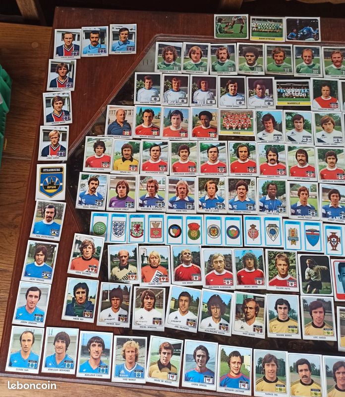 LOT DE 20 Vignettes pour album PANINI Fotball FIFA WORLD CUP QATAR 2022 LOT DE 20 Vignettes pour album PANINI Fotball FIFA WORLD CUP QATAR 2022