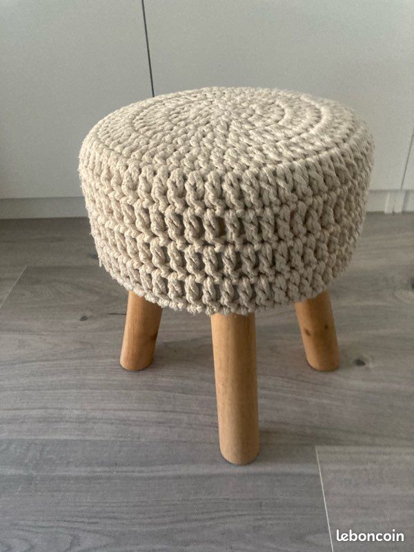 Tabouret crochet (image 3)
