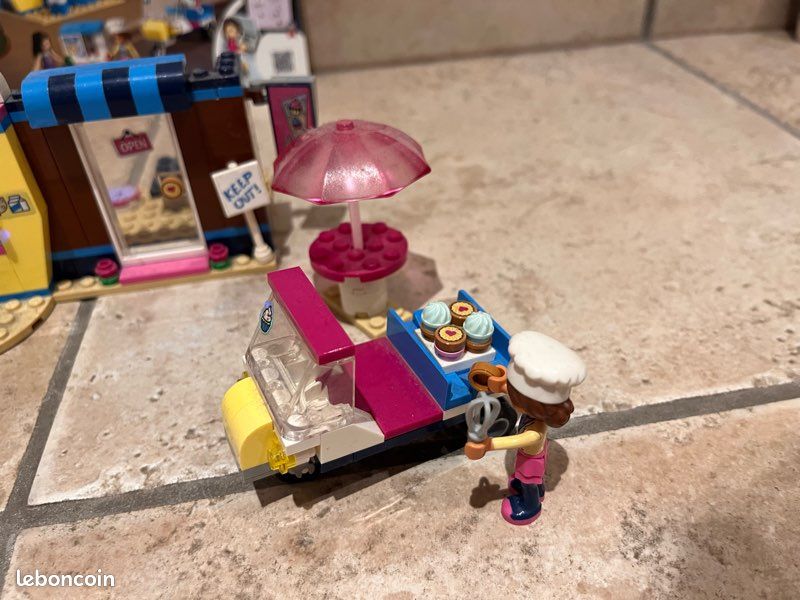 Set lego friends 41366 « le cupcake café d’Olivia » (image 6)