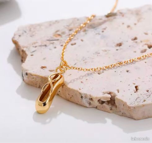 Collier chausson de ballerine acier inoxydable Montres Bijoux