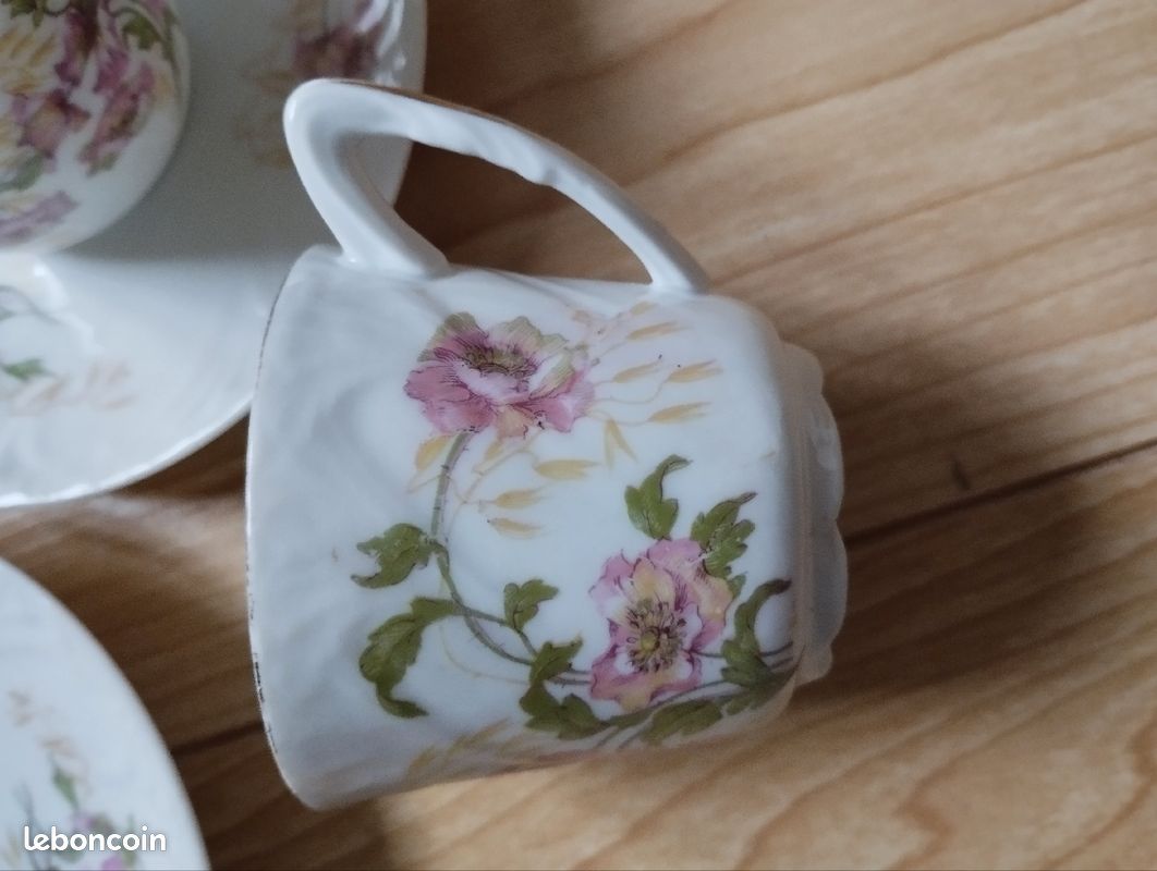 Service à café ancien fin XIX ou début XX ème limoges en porcelaine décor floral (image 2)