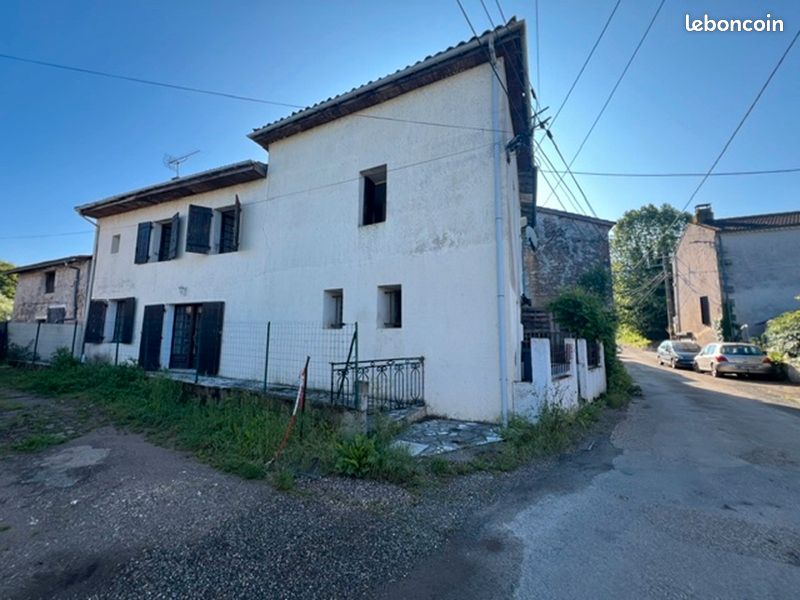 Maison 5 pièces 128 m² · à Aiguillon · 128 m² · 107 000 €