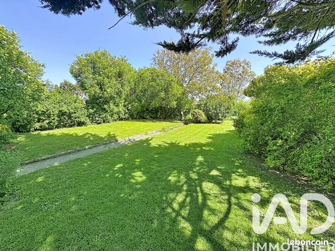 Maison 6 pièces 132 m² · à Subles · 132 m² · 246 000 €