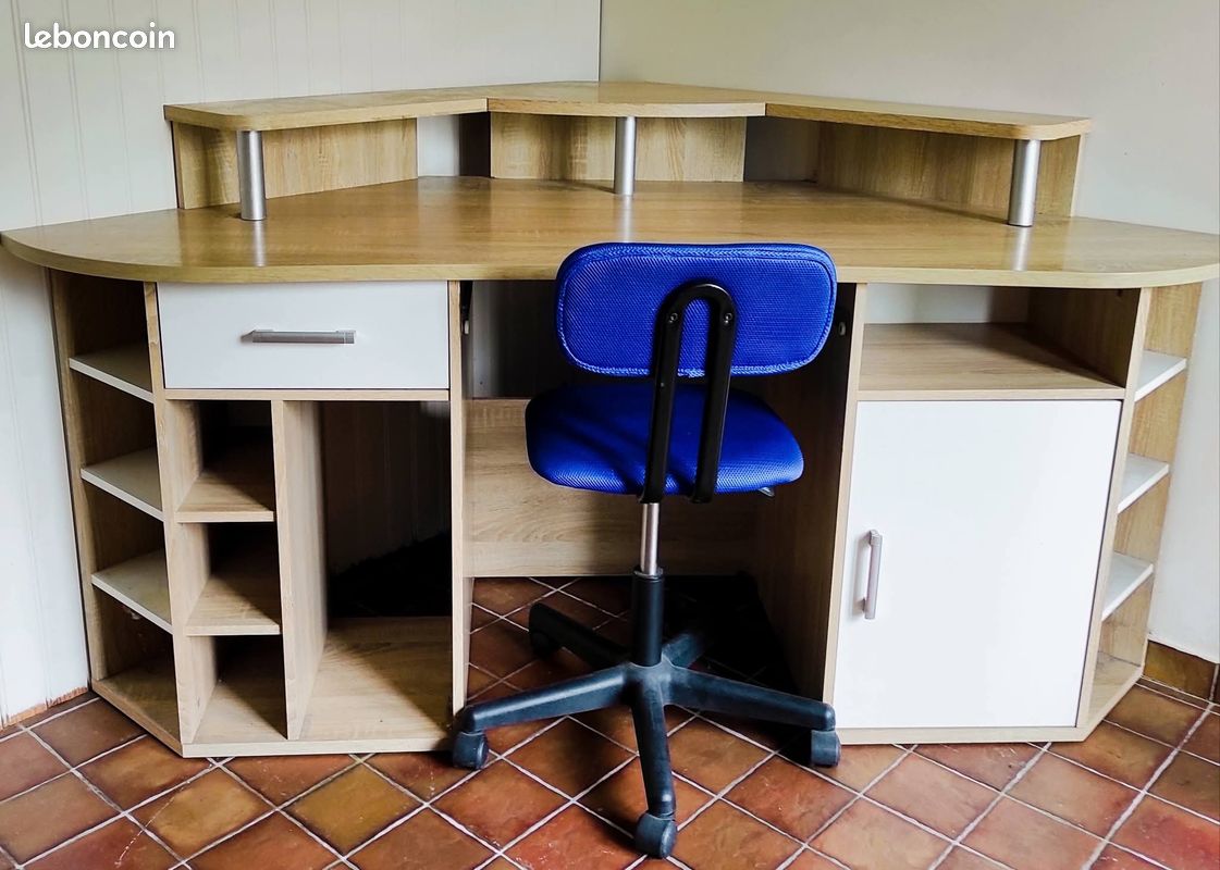 Bureau d' angle (image 1)