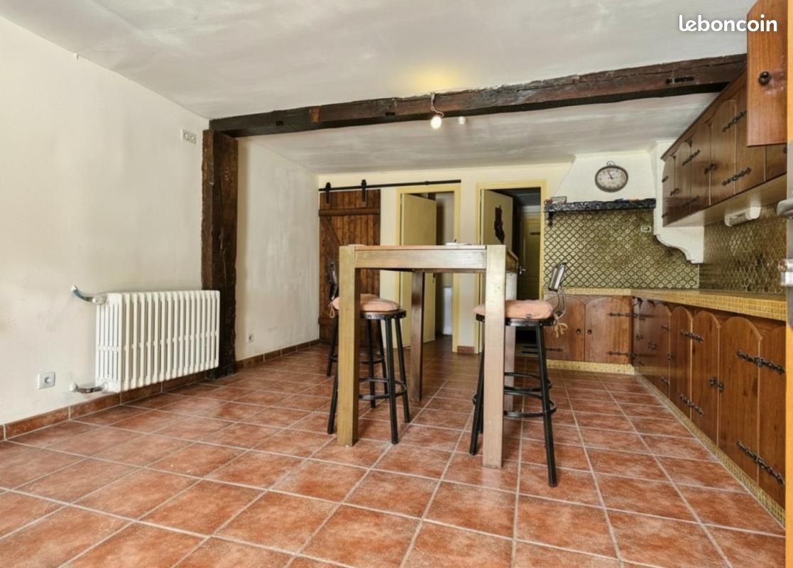Maison 3 pièces 130 m² · à Clairac · 130 m² · 77 000 €