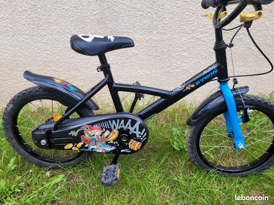 Btwin Betwin Decathlon Dark Hero Btwin 16 Bike Kids Cycle Dark