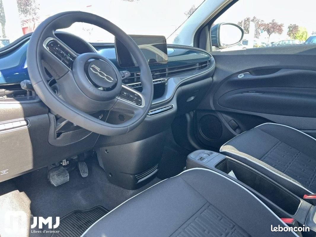 Fiat 500 500e Berline e 95 ch Pack Tech (image 10)